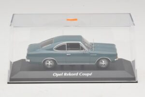 Opel Rekord C Kupé Modrý Maxichamps 1:43 940046121 Diecast – obrázok 4 z 5