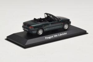Peugeot 306 Kabriolet Zelená Metalíza Maxichamps 1:43 940112833 Kov – obrázok 2 z 5