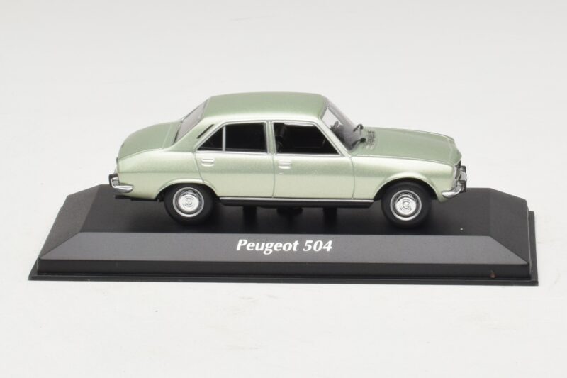 Peugeot 504 Svetlo Zelená Metalíza Maxichamps 1:43 940112501 Kov
