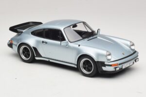 Porsche 911 930 Turbo 3.3 Strieborný KK-Scale 1:18 KKDC181444 Kov – obrázok 4 z 6