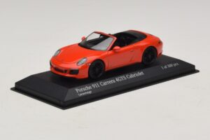 Porsche 911 991.1 Carrera 4 GTS Kabriolet Oranžový Minichamps 1:43 410067331 Kov – obrázok 2 z 5