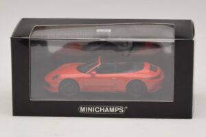 Porsche 911 991.1 Carrera 4 GTS Kabriolet Oranžový Minichamps 1:43 410067331 Kov – obrázok 5 z 5