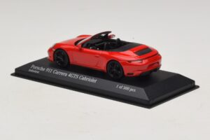 Porsche 911 991.1 Carrera 4 GTS Kabriolet Červený Minichamps 1:43 410067330 Kov – obrázok 3 z 5