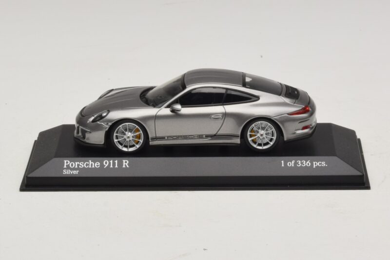 Porsche 911 991.1 R Strieborný Minichamps 1:43 410066224 Diecast
