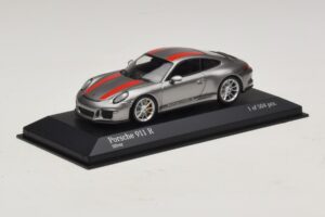 Porsche 911 991.1 R Strieborný S Oranžovými Pruhmi Minichamps 1:43 410066222 Kov – obrázok 2 z 5