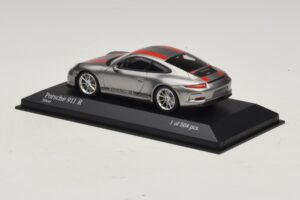 Porsche 911 991.1 R Strieborný S Oranžovými Pruhmi Minichamps 1:43 410066222 Kov – obrázok 3 z 5