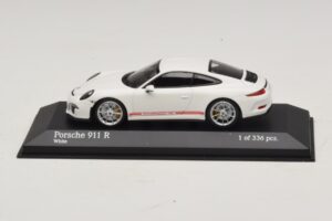 Porsche 911 991.1 R Biely Minichamps 1:43 410066221 Kov