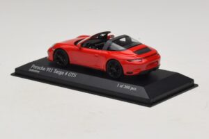 Porsche 911 991.1 Targa 4 GTS Červený Minichamps 1:43 410067340 Kov – obrázok 3 z 5