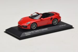 Porsche 911 991.1 Turbo S Kabriolet Červený Minichamps 1:43 410067180 Kov – obrázok 2 z 5