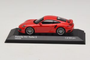 Porsche 911 991.1 Turbo S Červený Minichamps 1:43 410067170 Diecast