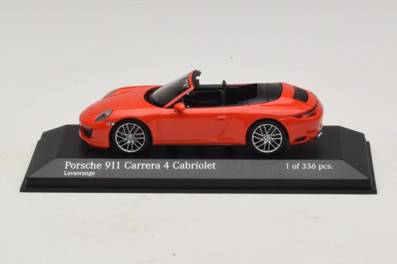 Porsche 911 991.2 Carrera 4 Kabriolet Oranžový Minichamps 1:43 410067231 Kov