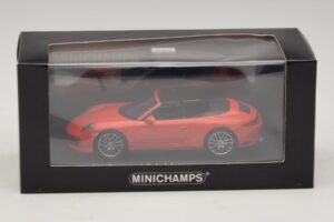 Porsche 911 991.2 Carrera 4 Kabriolet Oranžový Minichamps 1:43 410067231 Kov – obrázok 5 z 5