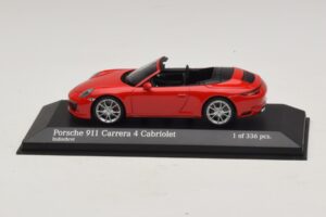 Porsche 911 991.2 Carrera 4 Kabriolet Červený Minichamps 1:43 410067230 Kov