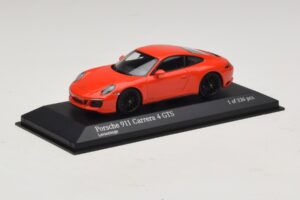 Porsche 911 991.2 Carrera 4 GTS Oranžový Minichamps 1:43 410067321 Kov – obrázok 2 z 5