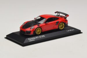 Porsche 911 991.2 GT2 RS Červený Minichamps 1:43 410067227 Kov – obrázok 2 z 5