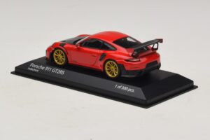 Porsche 911 991.2 GT2 RS Červený Minichamps 1:43 410067227 Kov – obrázok 3 z 5