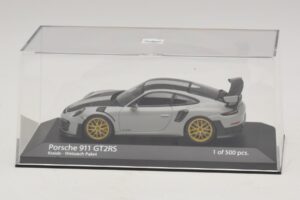 Porsche 911 991.2 GT2 RS Weissach Package Chalk Minichamps 1:43 410067220 Diecast – obrázok 4 z 5