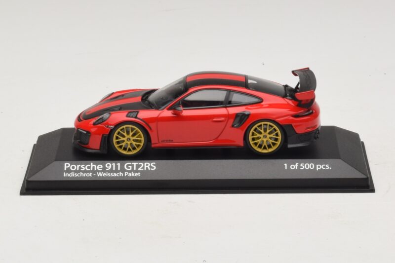Porsche 911 991.2 GT2 RS Weissach Package Červený Minichamps 1:43 410067221 Diecast