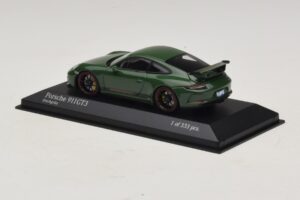 Porsche 911 991.2 GT3 Zelený Minichamps 1:43 410066028 Kov – obrázok 3 z 5