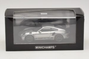 Porsche 911 991.2 GT3 RS Strieborný Minichamps 1:43 410067020 Diecast – obrázok 5 z 5