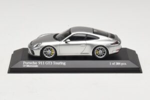 Porsche 911 991.2 GT3 Touring Strieborný Minichamps 1:43 410067422 Kov
