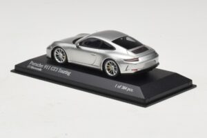 Porsche 911 991.2 GT3 Touring Strieborný Minichamps 1:43 410067422 Kov – obrázok 3 z 5