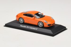 Porsche 911 991 Carrera S Oranžový Maxichamps 1:43 940060221 Kov – obrázok 3 z 5