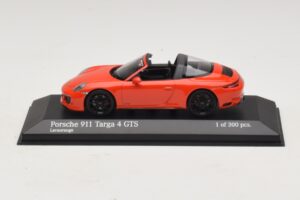 Porsche 911 991 Targa 4 GTS Oranžový Minichamps 1:43 410067341 Kov