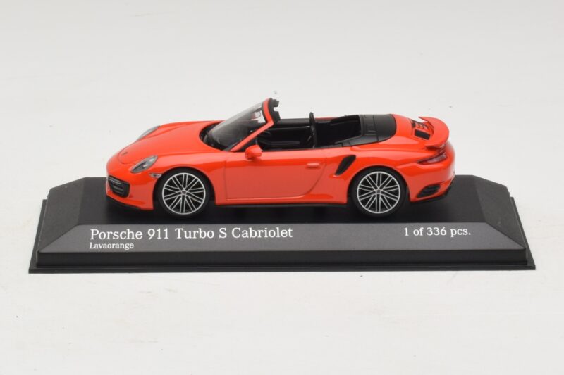 Porsche 911 991 Turbo S Kabriolet Oranžový Minichamps 1:43 410067181 Kov