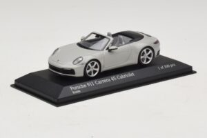 Porsche 911 992 Carrera 4S Kabriolet Šedý Minichamps 1:43 410069331 Kov – obrázok 2 z 5