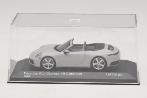 Porsche 911 992 Carrera 4S Kabriolet Šedý Minichamps 1:43 410069331 Kov – obrázok 4 z 5