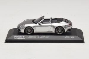 Porsche 911 992 Carrera 4S Kabriolet Strieborný Minichamps 1:43 410069330 Kov