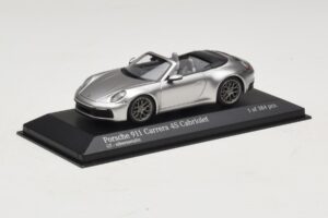 Porsche 911 992 Carrera 4S Kabriolet Strieborný Minichamps 1:43 410069330 Kov – obrázok 2 z 5
