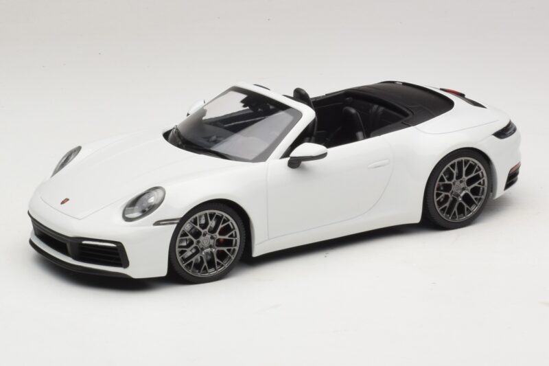 Porsche 911 992 Carrera 4S Kabriolet Biely Minichamps 1:18 155067330 Kov