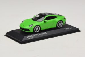 Porsche 911 992 Carrera 4S Zelený Minichamps 1:43 410069322 Kov – obrázok 2 z 5