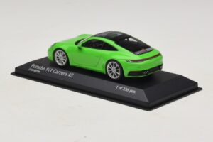 Porsche 911 992 Carrera 4S Zelený Minichamps 1:43 410069322 Kov – obrázok 3 z 5