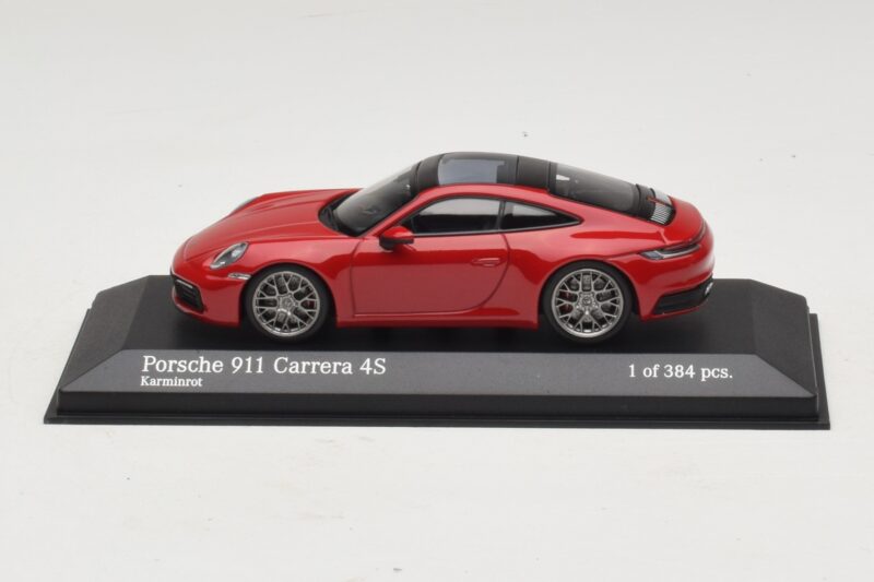 Porsche 911 992 Carrera 4S Červený Minichamps 1:43 410069321 Kov