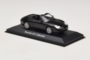 Porsche 911 996 Kabriolet Čierna Metalíza Maxichamps 1:43 940061030 Kov – obrázok 3 z 5