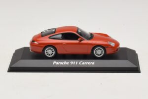Porsche 911 996 Carrera Orange Metallic Maxichamps 1:43 940061021 Kov