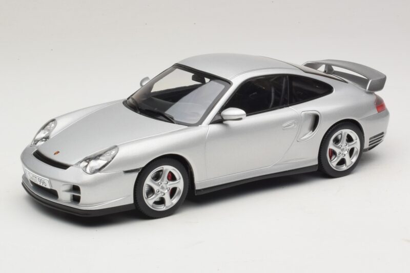 Porsche 911 996 GT2 Strieborný KK-Scale 1:18 KKDC181451 Kov