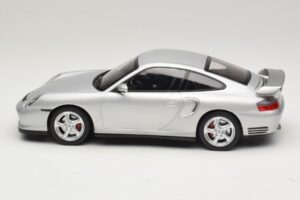 Porsche 911 996 GT2 Strieborný KK-Scale 1:18 KKDC181451 Kov – obrázok 3 z 6