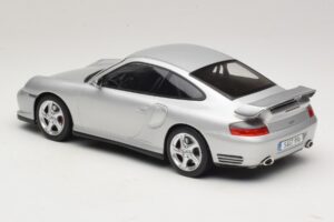 Porsche 911 996 GT2 Strieborný KK-Scale 1:18 KKDC181451 Kov – obrázok 5 z 6