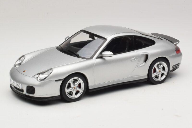 Porsche 911 996 Turbo Strieborný KK-Scale 1:18 KKDC181471 Kov