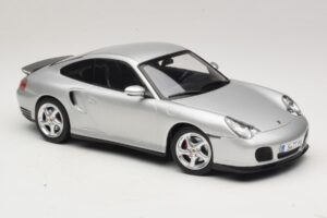 Porsche 911 996 Turbo Strieborný KK-Scale 1:18 KKDC181471 Kov – obrázok 4 z 6