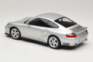 Porsche 911 996 Turbo Strieborný KK-Scale 1:18 KKDC181471 Kov – obrázok 5 z 6