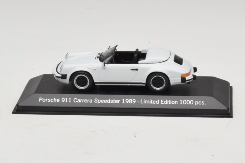Porsche 911 G-Series Carrera Speedster Biely Limitovaná Edícia Minichamps 1:43 MAP02002608 Kov