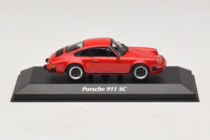 Porsche 911 SC Červený Maxichamps 1:43 940062021 Kov