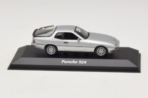 Porsche 924 Strieborný Maxichamps 1:43 940062120 Diecast