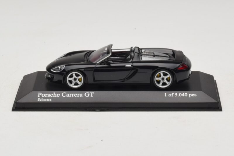 Porsche Carrera GT Čierny Minichamps 1:43 Porsche Carrera GT Čierny Minichamps 1:43 430060230 Kov