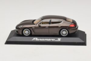 Porsche Panamera 970 S Hnedá Metalíza Minichamps 1:43 WAP0203400E Kov